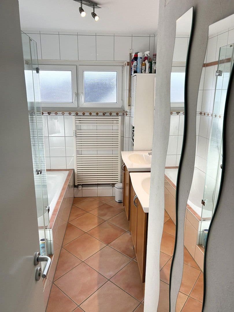 Predaj bytu 4-izbový 109 m², Remshalden, Bádensko-Wurttembersko Predaj bytu 4-izbový 109 m², Remshalden, Bádensko-Wurttembersko