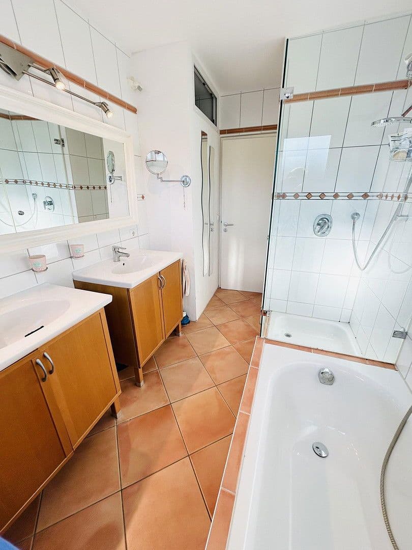 Predaj bytu 4-izbový 109 m², Remshalden, Bádensko-Wurttembersko Predaj bytu 4-izbový 109 m², Remshalden, Bádensko-Wurttembersko