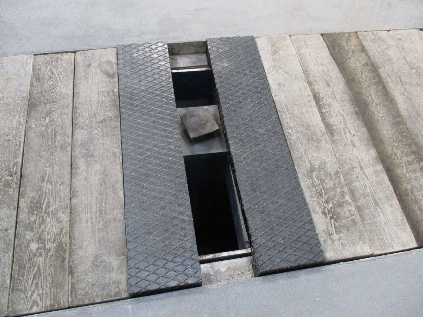 Prenájom nebytového priestoru 1.400 m², Berlin, Berlín Prenájom nebytového priestoru 1.400 m², Berlin, Berlín