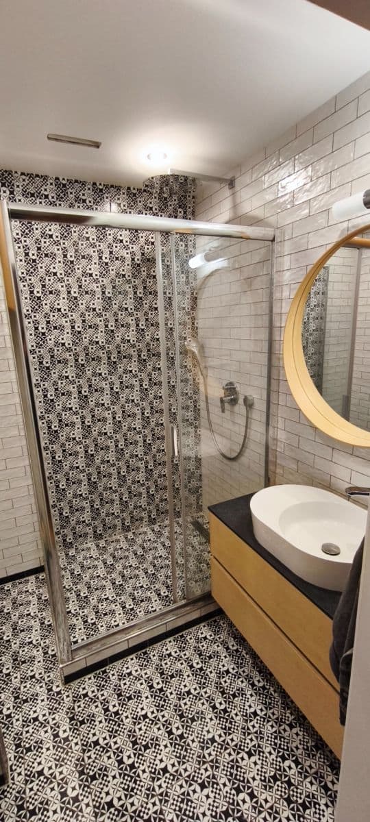 Prenájom bytu 3-izbový 72 m², U Vlečky, Praha, Praha Prenájom bytu 3-izbový 72 m², U Vlečky, Praha, Praha