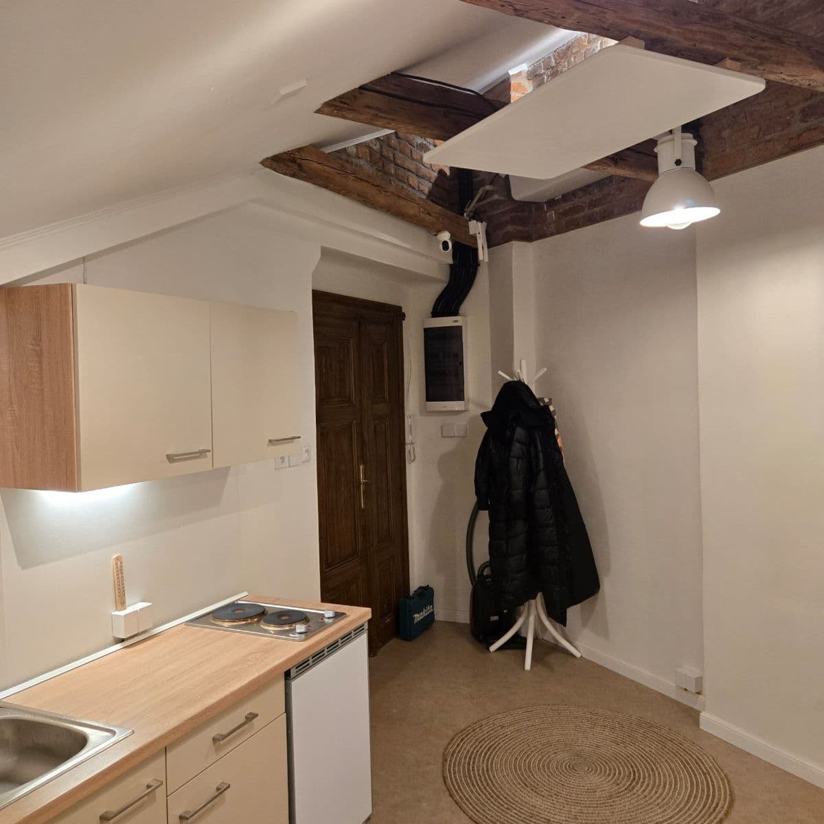 Prenájom bytu 1-izbový 38 m², Janáčkovo nábřeží, Praha, Praha Prenájom bytu 1-izbový 38 m², Janáčkovo nábřeží, Praha, Praha