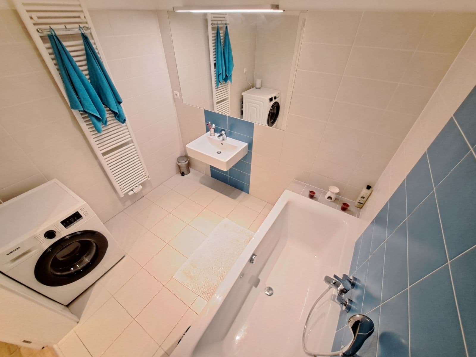 Prenájom bytu 2-izbový 156 m², Francouzská, Brno, Jihomoravský kraj Prenájom bytu 2-izbový 156 m², Francouzská, Brno, Jihomoravský kraj