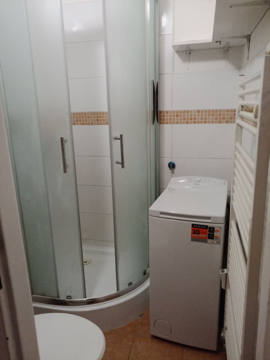 Prenájom bytu 1-izbový 24 m², Donátova, Praha, Praha Prenájom bytu 1-izbový 24 m², Donátova, Praha, Praha