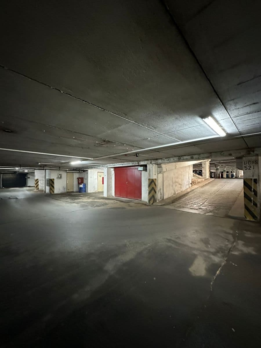 Predaj garáže 18 m², Lovosická, Praha, Praha Predaj garáže 18 m², Lovosická, Praha, Praha