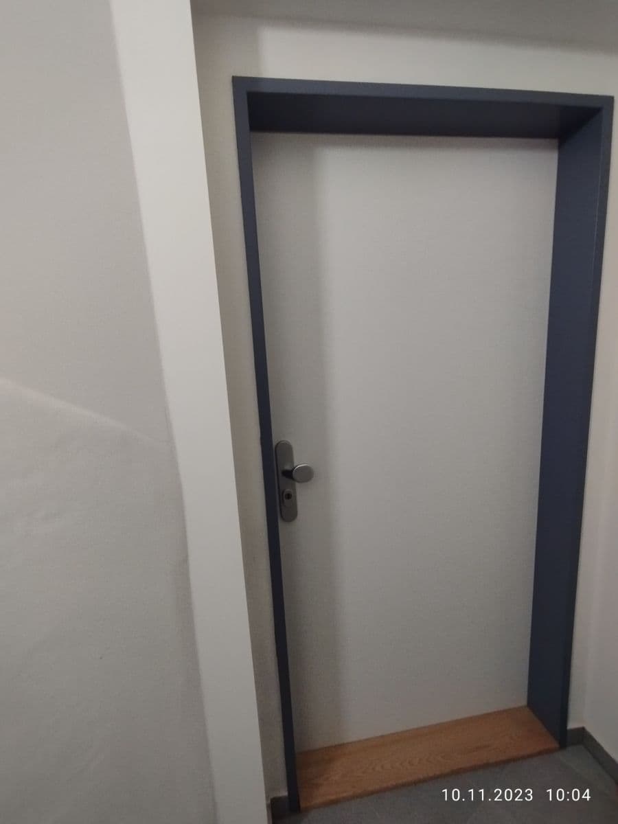 Prenájom bytu 2-izbový 95 m², U Dráhy, Plzeň, Plzeňský kraj Prenájom bytu 2-izbový 95 m², U Dráhy, Plzeň, Plzeňský kraj