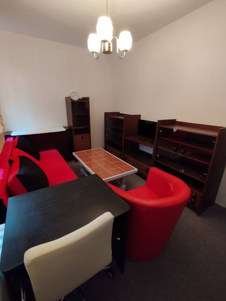 Prenájom bytu 1-izbový 12 m², Vojanova, Ústí nad Labem, Ústecký kraj Prenájom bytu 1-izbový 12 m², Vojanova, Ústí nad Labem, Ústecký kraj