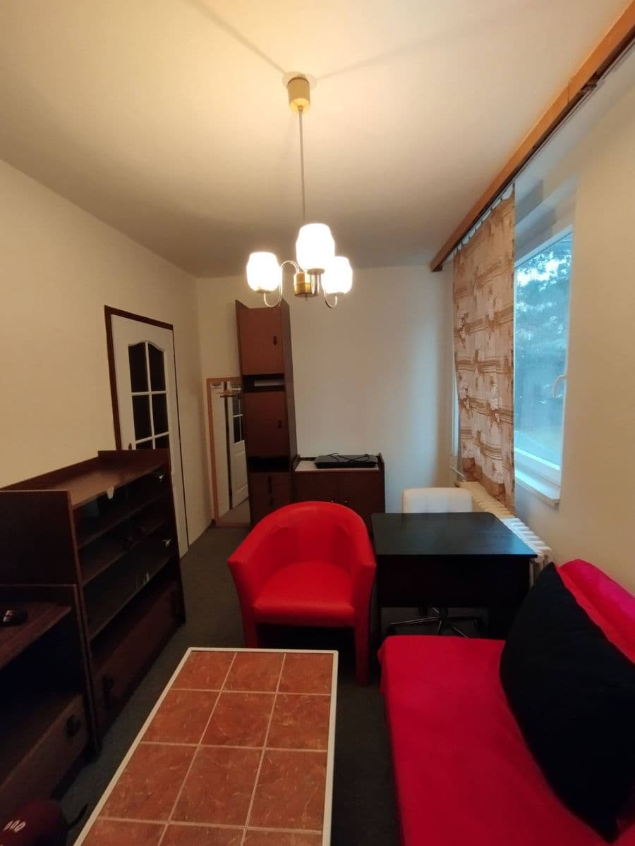 Prenájom bytu 1-izbový 12 m², Vojanova, Ústí nad Labem, Ústecký kraj Prenájom bytu 1-izbový 12 m², Vojanova, Ústí nad Labem, Ústecký kraj