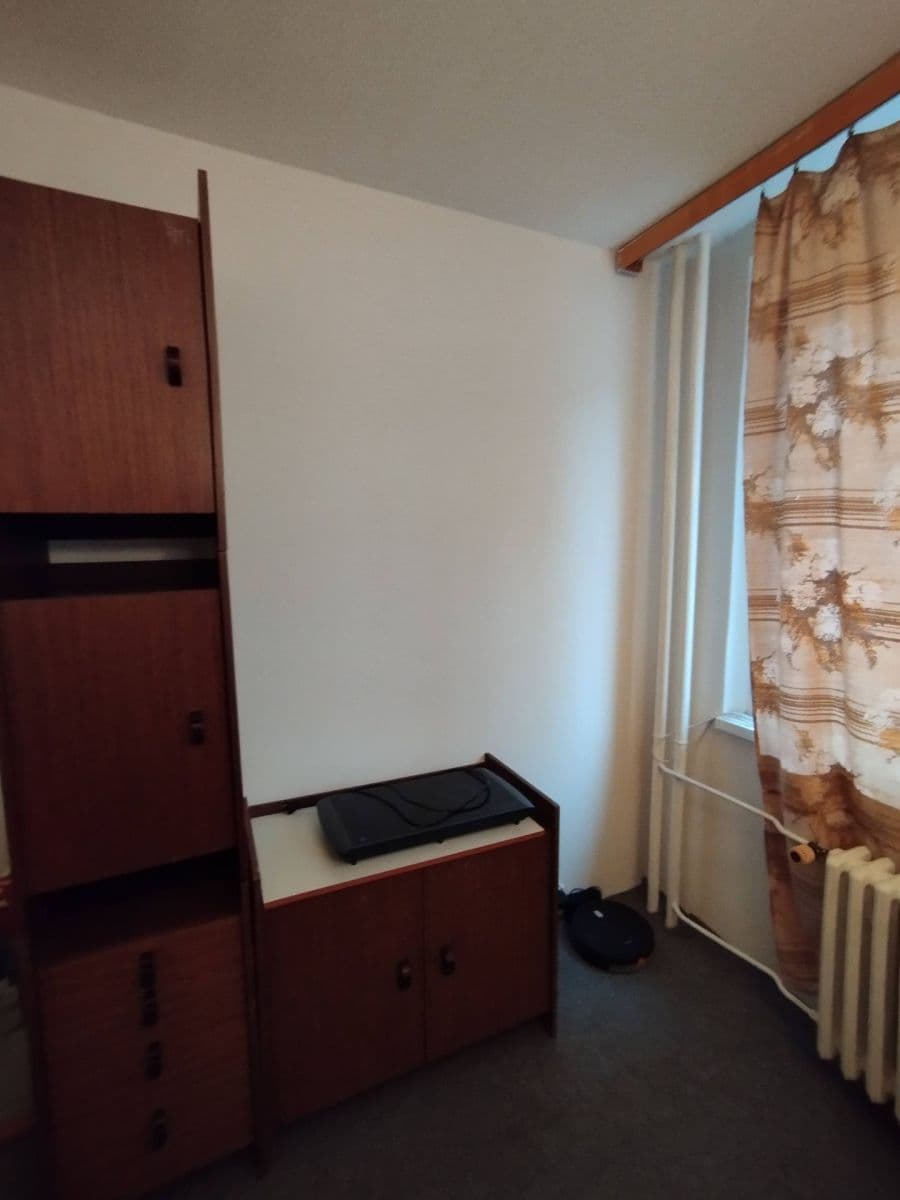 Prenájom bytu 1-izbový 12 m², Vojanova, Ústí nad Labem, Ústecký kraj Prenájom bytu 1-izbový 12 m², Vojanova, Ústí nad Labem, Ústecký kraj