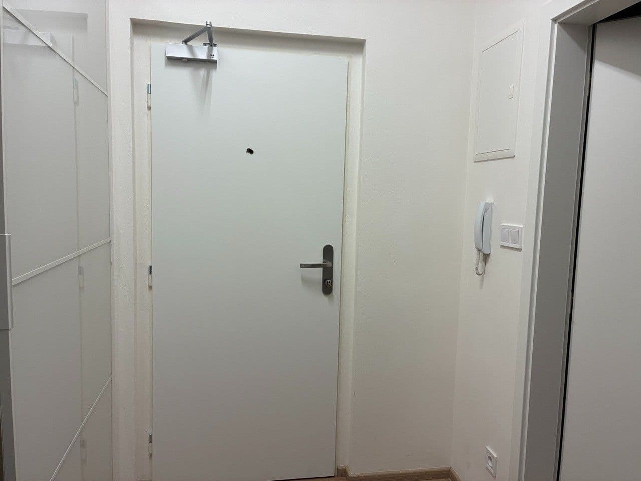 Prenájom bytu 1-izbový 39 m², Sinkulova, Praha, Praha Prenájom bytu 1-izbový 39 m², Sinkulova, Praha, Praha