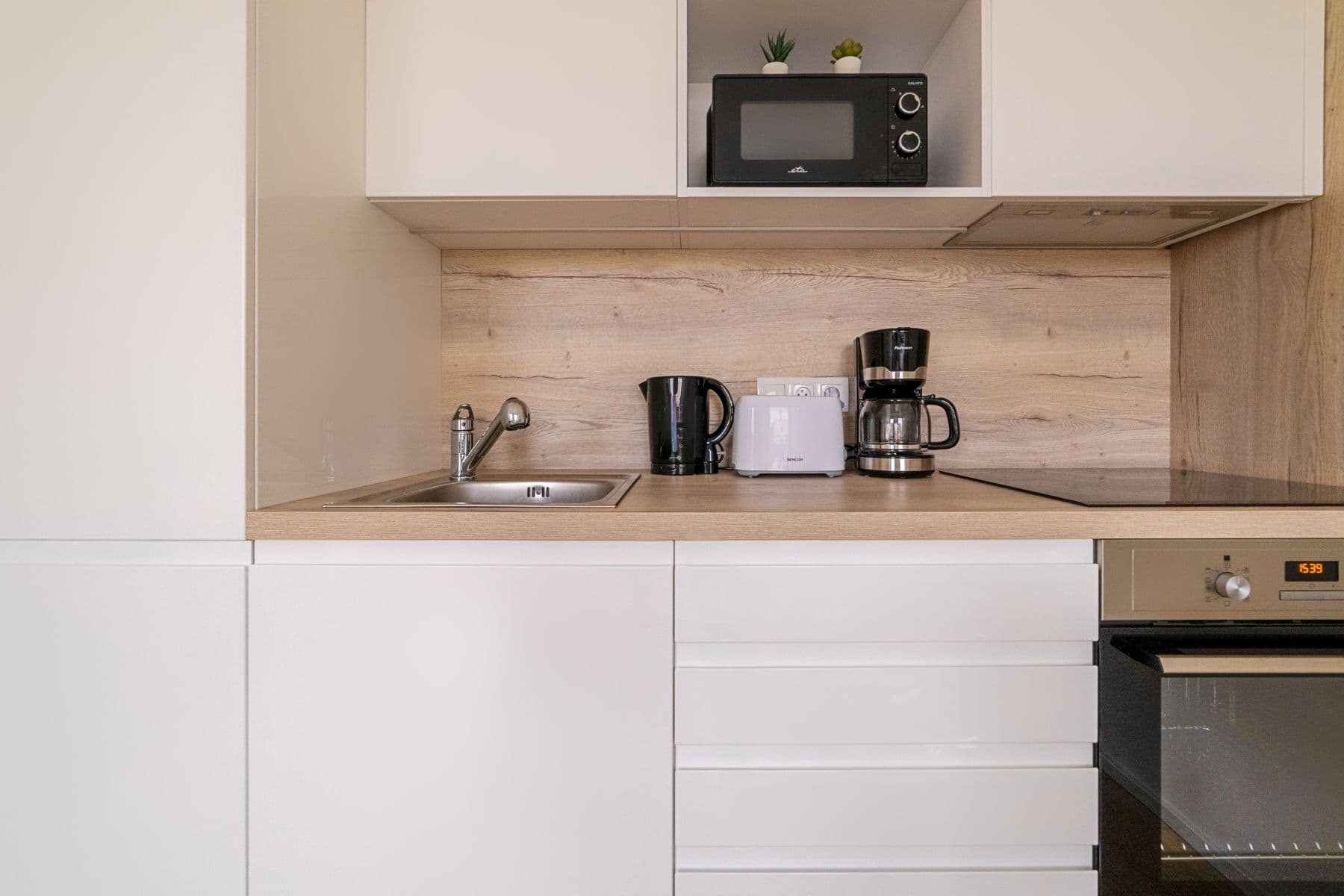 Prenájom bytu 35 m², Nádražní, Praha, Praha Prenájom bytu 35 m², Nádražní, Praha, Praha