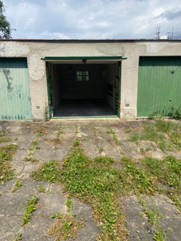 Prenájom garáže 20 m², Psárská, Praha, Praha Prenájom garáže 20 m², Psárská, Praha, Praha