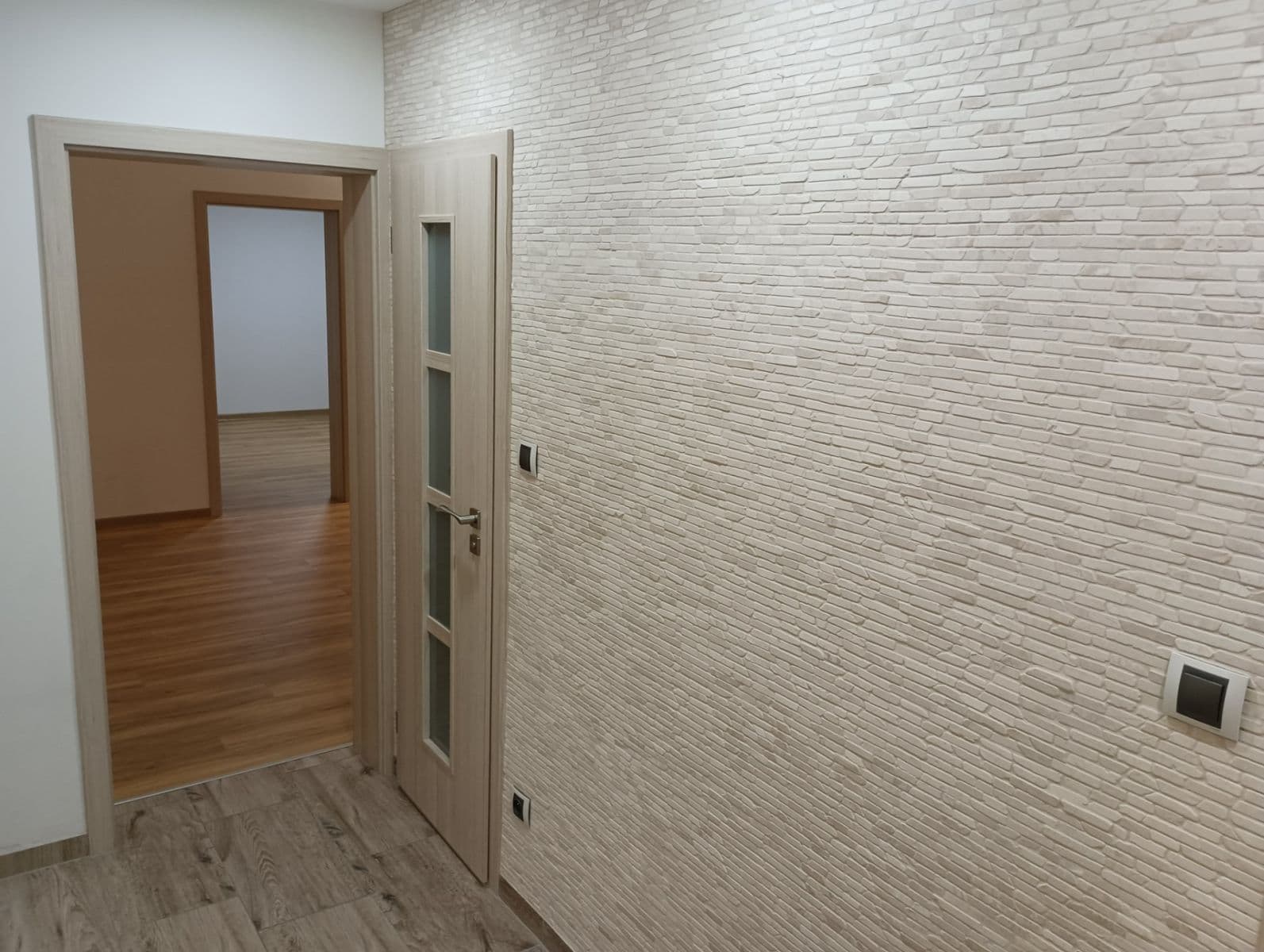 Prenájom bytu 2-izbový 56 m², náměstí Generála Píky, Plzeň, Plzeňský kraj Prenájom bytu 2-izbový 56 m², náměstí Generála Píky, Plzeň, Plzeňský kraj