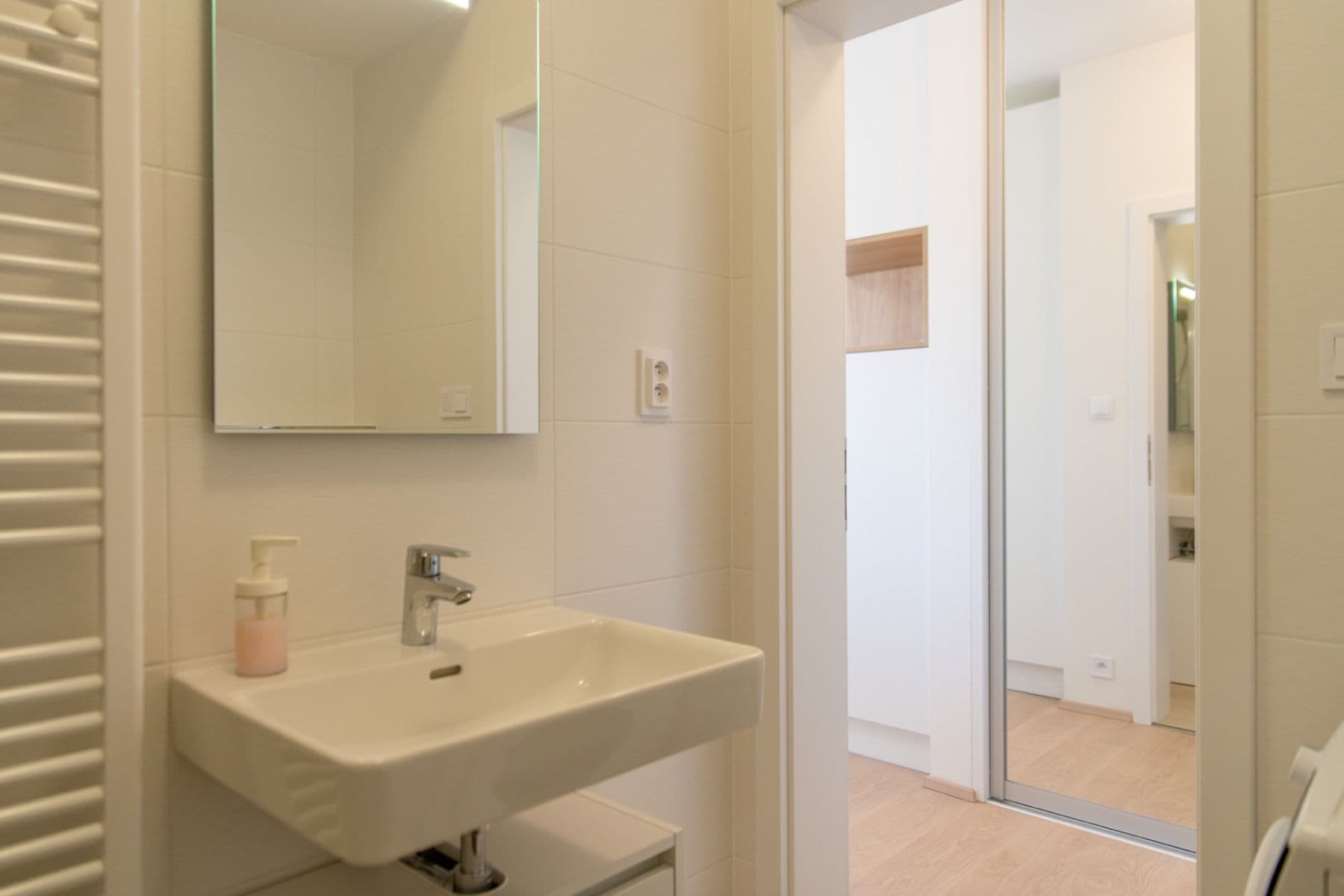 Predaj bytu 1-izbový 28 m², Zálešná II, Zlín, Zlínský kraj Predaj bytu 1-izbový 28 m², Zálešná II, Zlín, Zlínský kraj