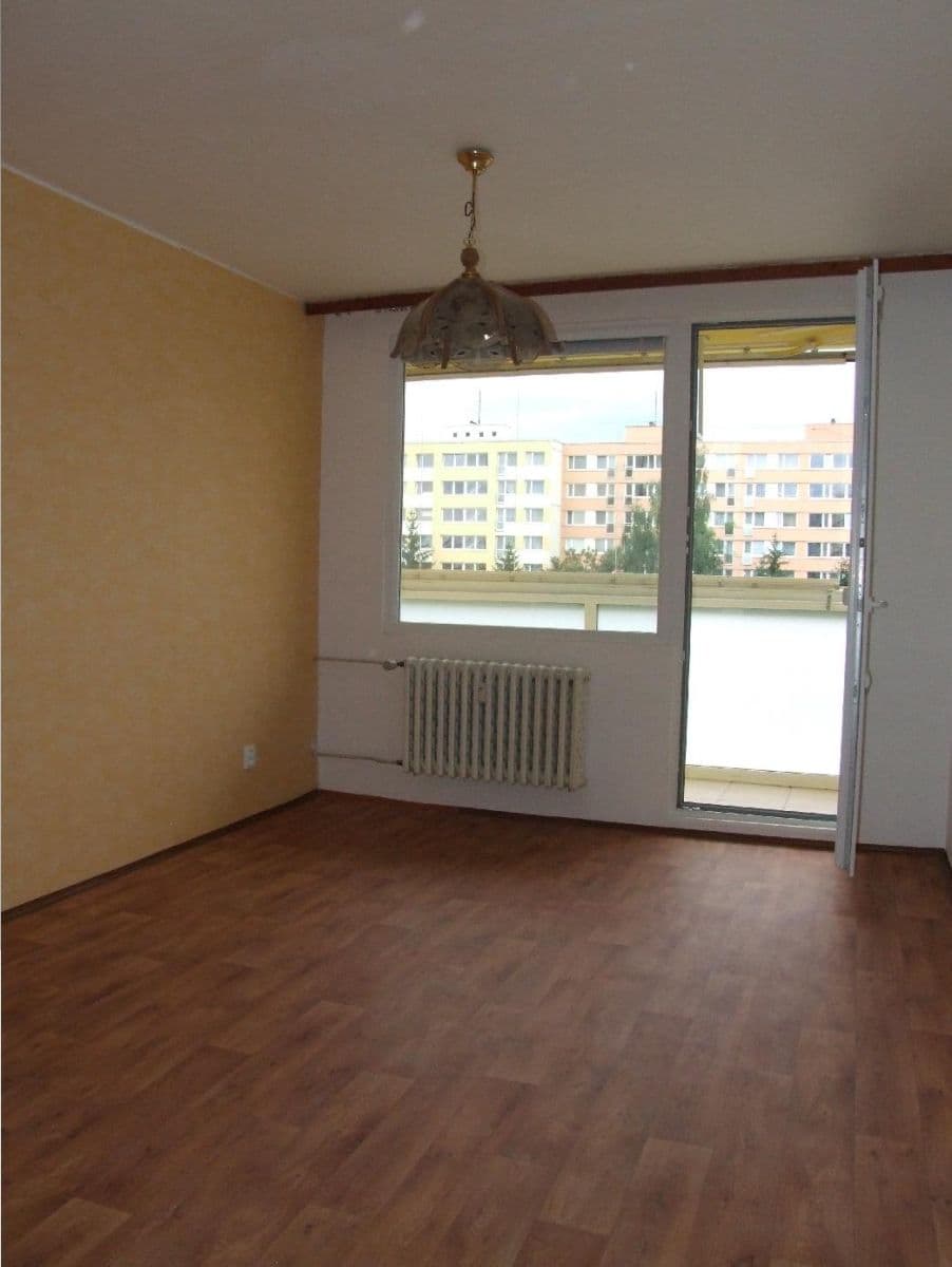 Prenájom bytu 2-izbový 44 m², sídl. Hůrka, Kralupy nad Vltavou, Středočeský kraj Prenájom bytu 2-izbový 44 m², sídl. Hůrka, Kralupy nad Vltavou, Středočeský kraj