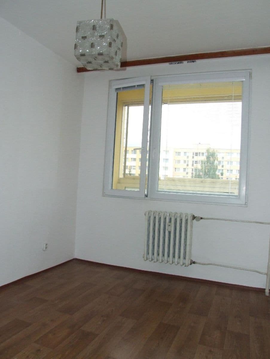 Prenájom bytu 2-izbový 44 m², sídl. Hůrka, Kralupy nad Vltavou, Středočeský kraj Prenájom bytu 2-izbový 44 m², sídl. Hůrka, Kralupy nad Vltavou, Středočeský kraj