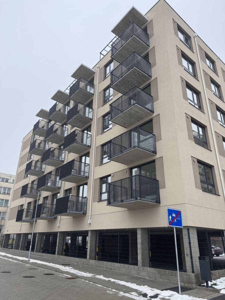 Prenájom bytu 1-izbový 38 m², Nádražní, Kralupy nad Vltavou, Středočeský kraj Prenájom bytu 1-izbový 38 m², Nádražní, Kralupy nad Vltavou, Středočeský kraj