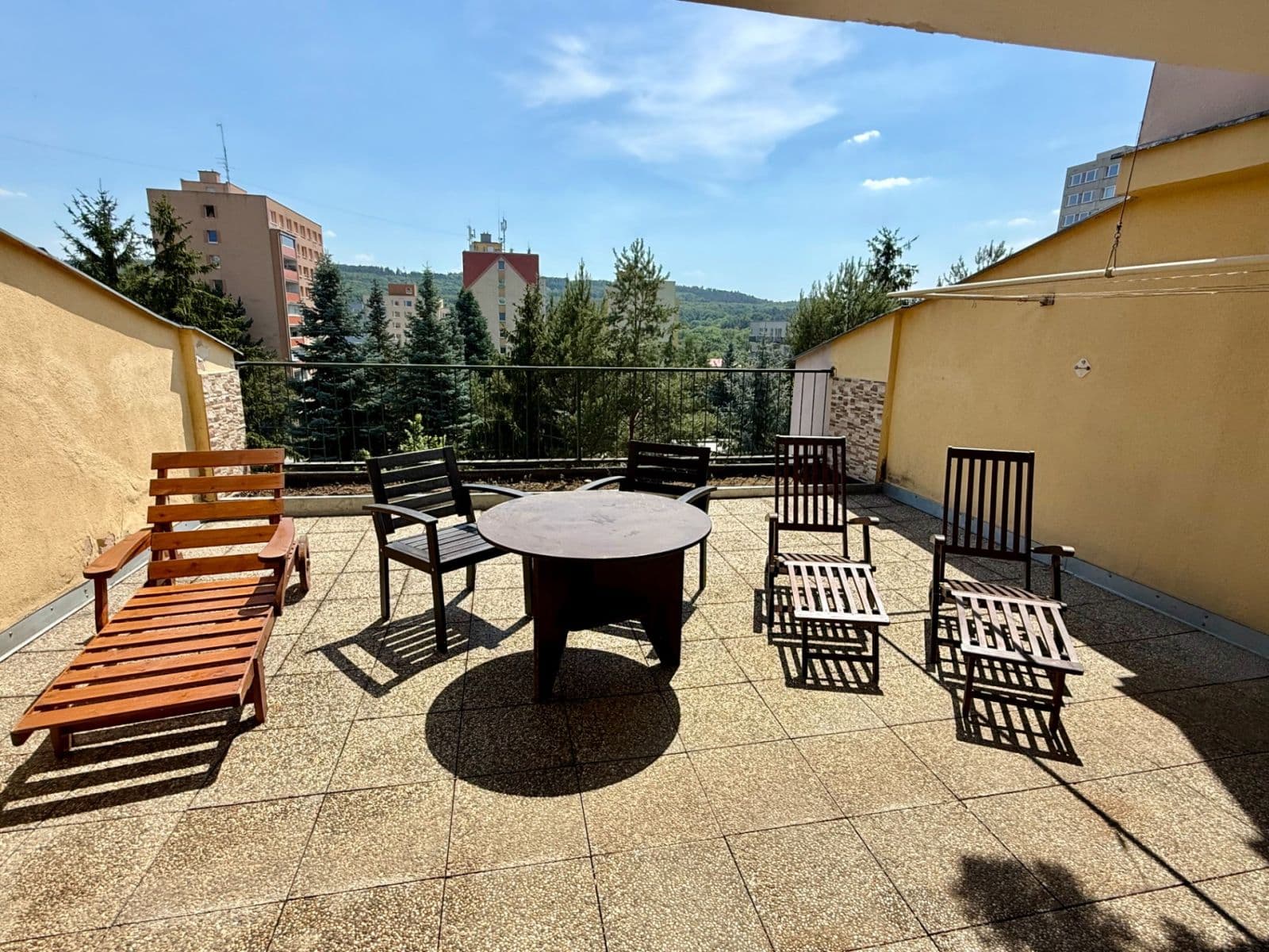 Prenájom bytu 4-izbový 118 m², U Homolky, Praha, Praha Prenájom bytu 4-izbový 118 m², U Homolky, Praha, Praha