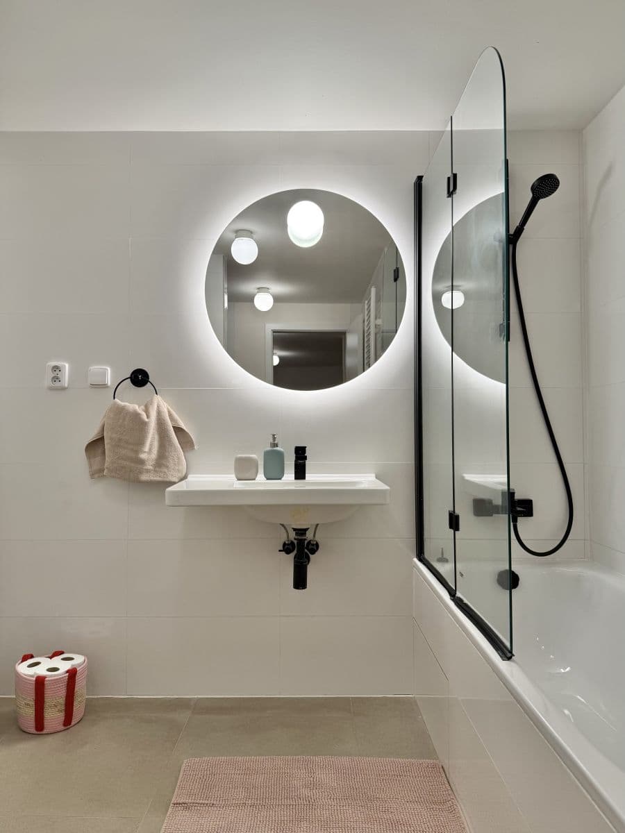 Prenájom bytu 90 m², Milíčova, Praha, Praha Prenájom bytu 90 m², Milíčova, Praha, Praha