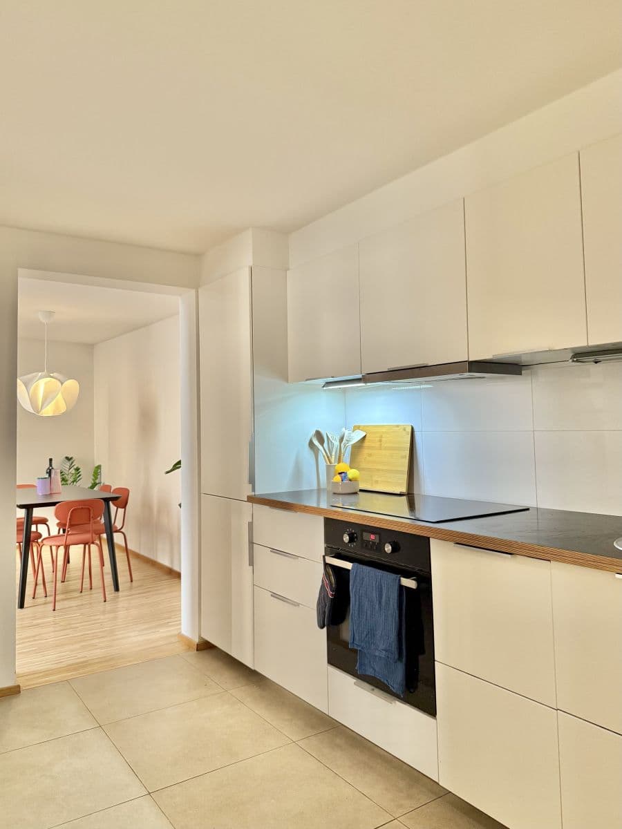 Prenájom bytu 90 m², Milíčova, Praha, Praha Prenájom bytu 90 m², Milíčova, Praha, Praha