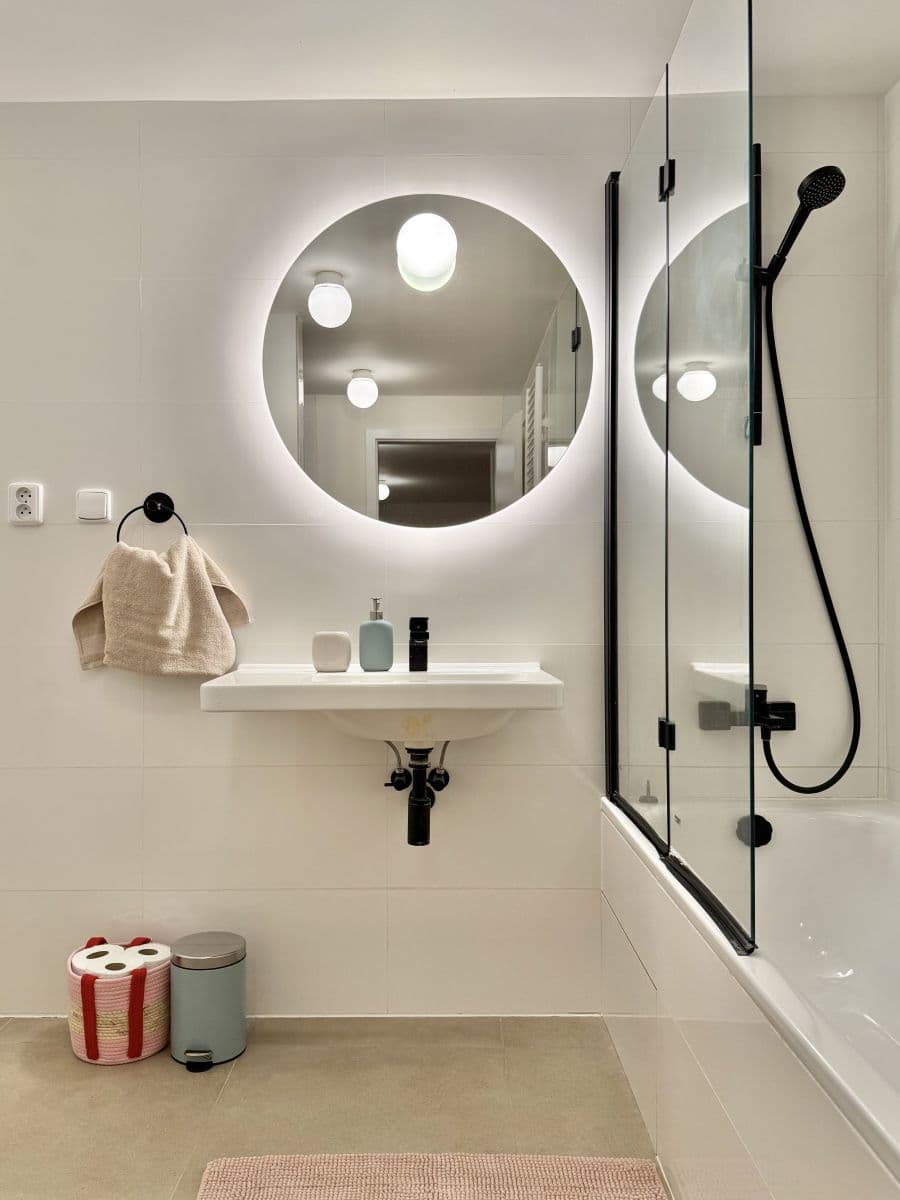 Prenájom bytu 90 m², Milíčova, Praha, Praha Prenájom bytu 90 m², Milíčova, Praha, Praha