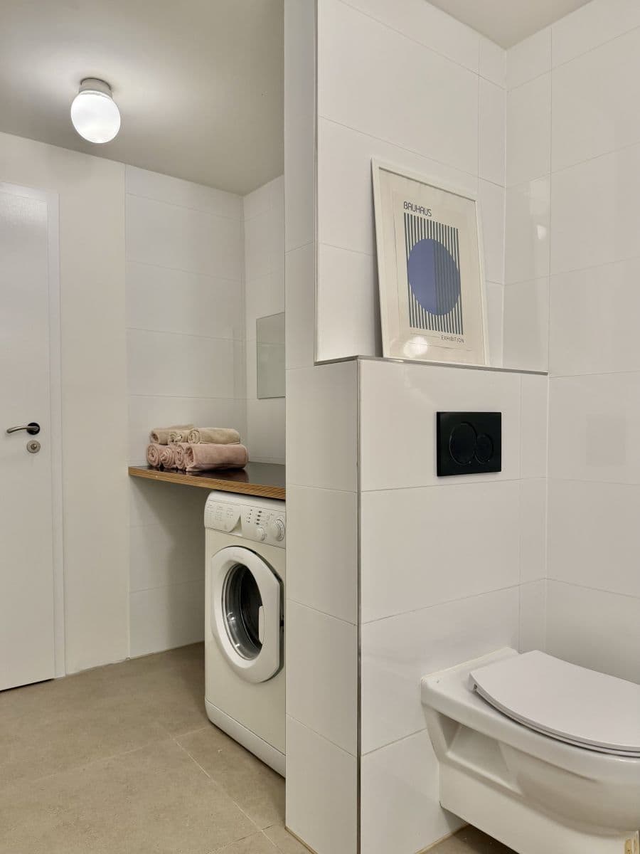 Prenájom bytu 90 m², Milíčova, Praha, Praha Prenájom bytu 90 m², Milíčova, Praha, Praha