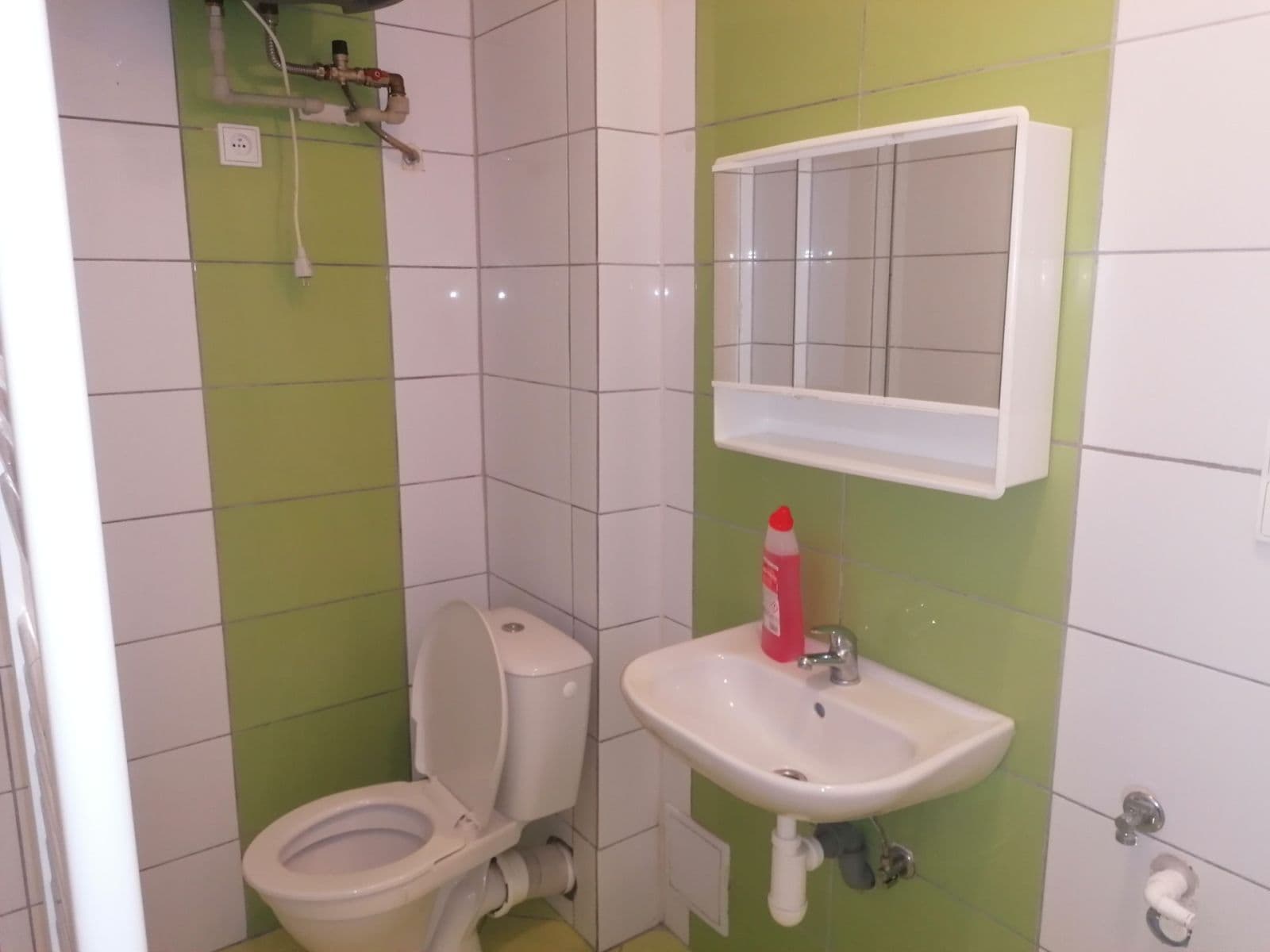 Prenájom bytu 2-izbový 37 m², Plzeňská, Beroun, Středočeský kraj Prenájom bytu 2-izbový 37 m², Plzeňská, Beroun, Středočeský kraj