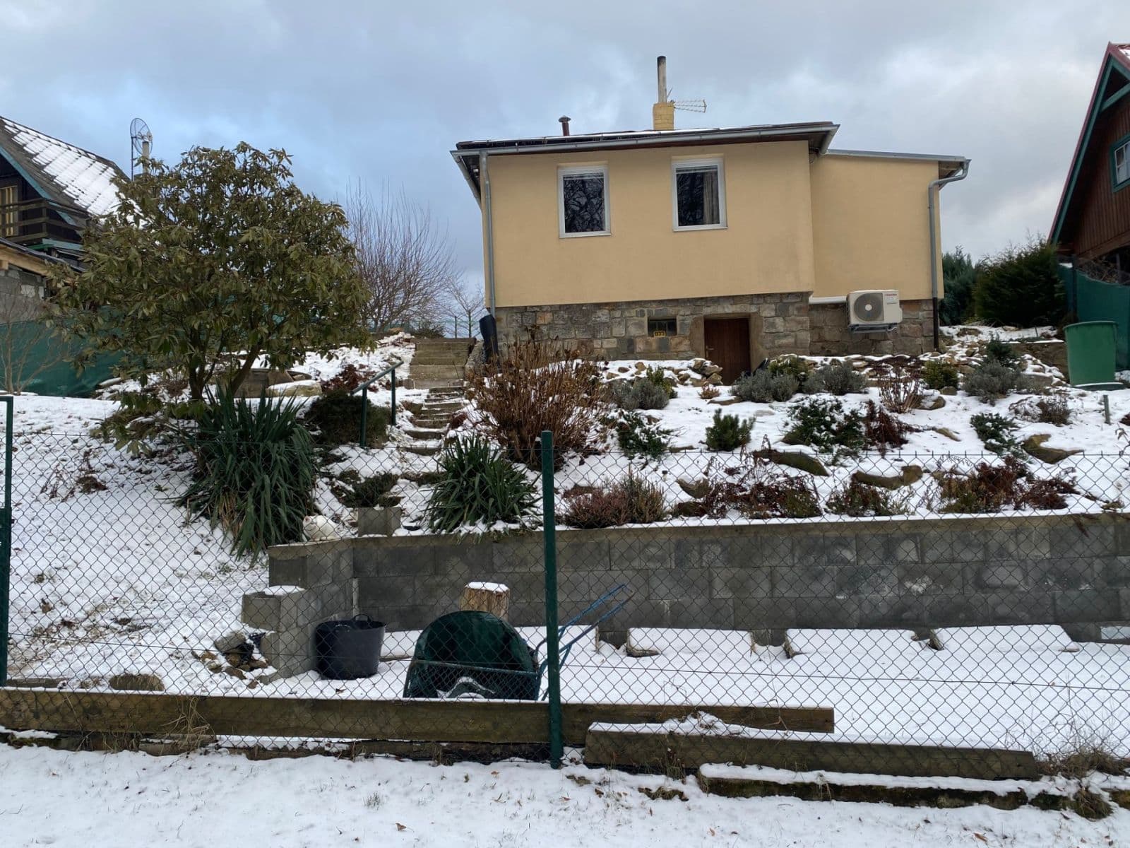 Predaj rekreačného objektu 35 m², pozemek 324 m², Struhařov, Středočeský kraj Predaj rekreačného objektu 35 m², pozemek 324 m², Struhařov, Středočeský kraj