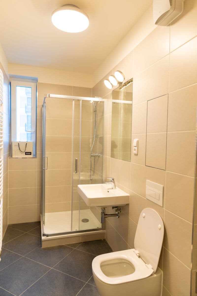 Prenájom bytu 2-izbový 40 m², Nádražní, Kralupy nad Vltavou, Středočeský kraj Prenájom bytu 2-izbový 40 m², Nádražní, Kralupy nad Vltavou, Středočeský kraj