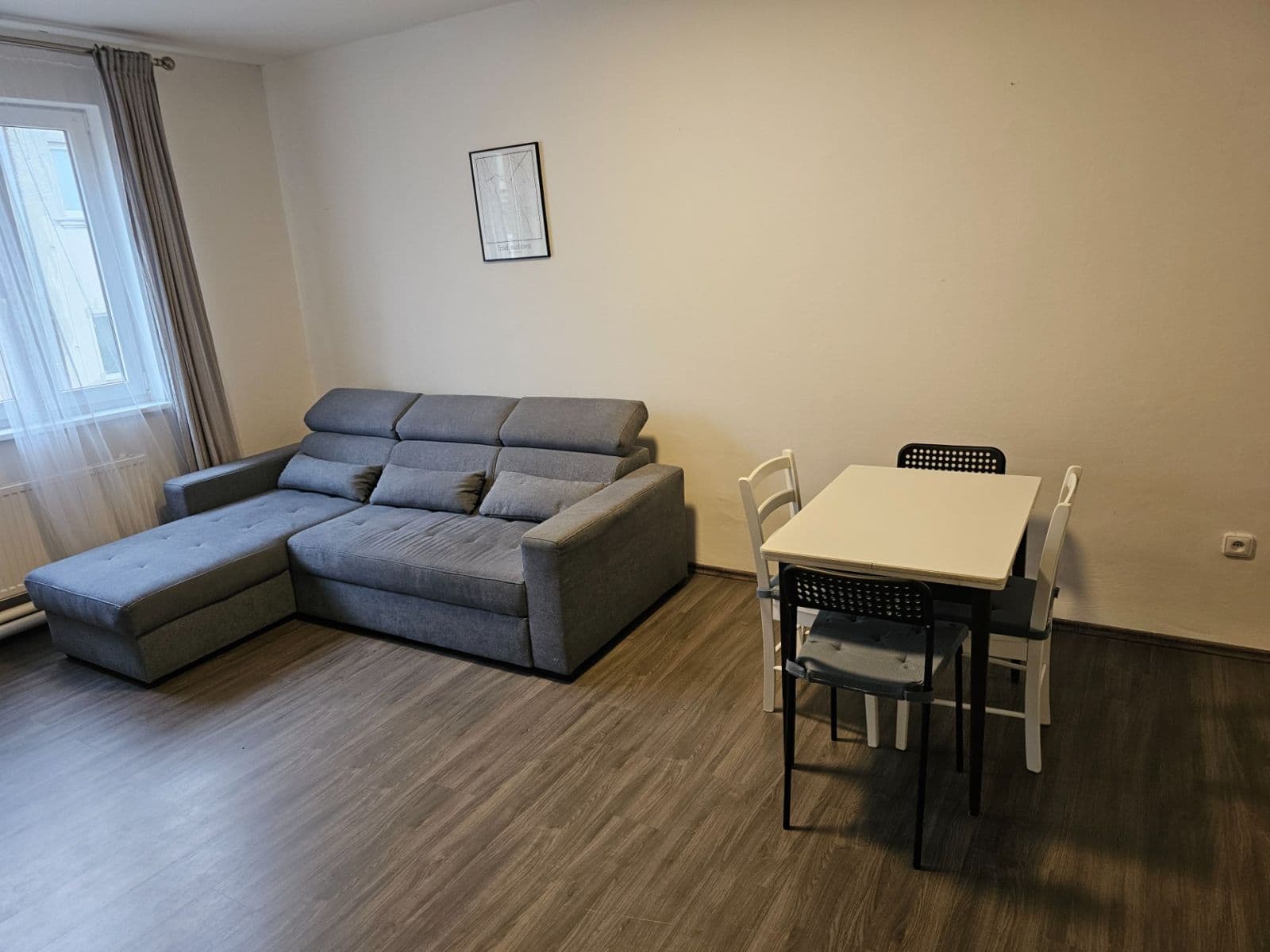 Prenájom bytu 2-izbový 44 m², Krátká, Praha, Praha Prenájom bytu 2-izbový 44 m², Krátká, Praha, Praha
