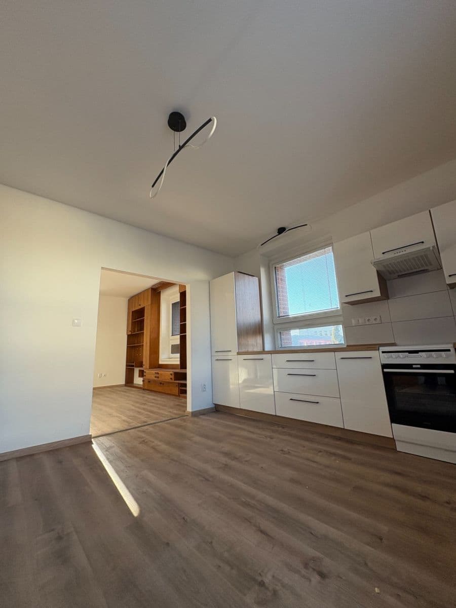 Prenájom domu 125 m², pozemek 810 m², Na Zavadilce, Jaroměř, Královéhradecký kraj Prenájom domu 125 m², pozemek 810 m², Na Zavadilce, Jaroměř, Královéhradecký kraj