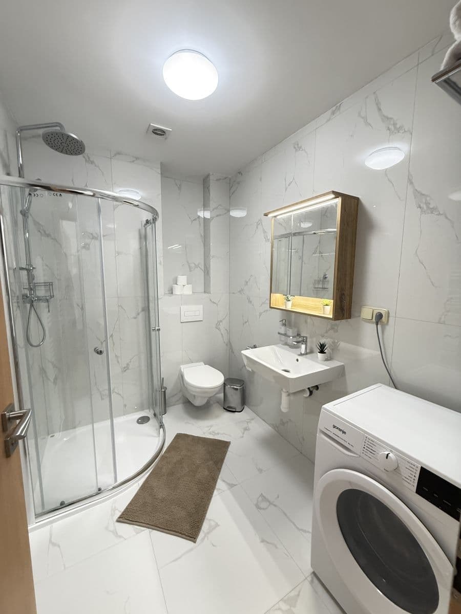 Prenájom bytu 34 m², Zbraslavská, Praha, Praha Prenájom bytu 34 m², Zbraslavská, Praha, Praha