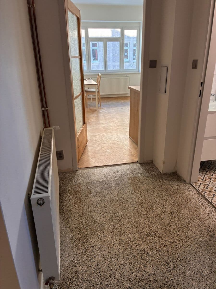 Prenájom bytu 2-izbový 55 m², U Balabenky, Praha, Praha Prenájom bytu 2-izbový 55 m², U Balabenky, Praha, Praha