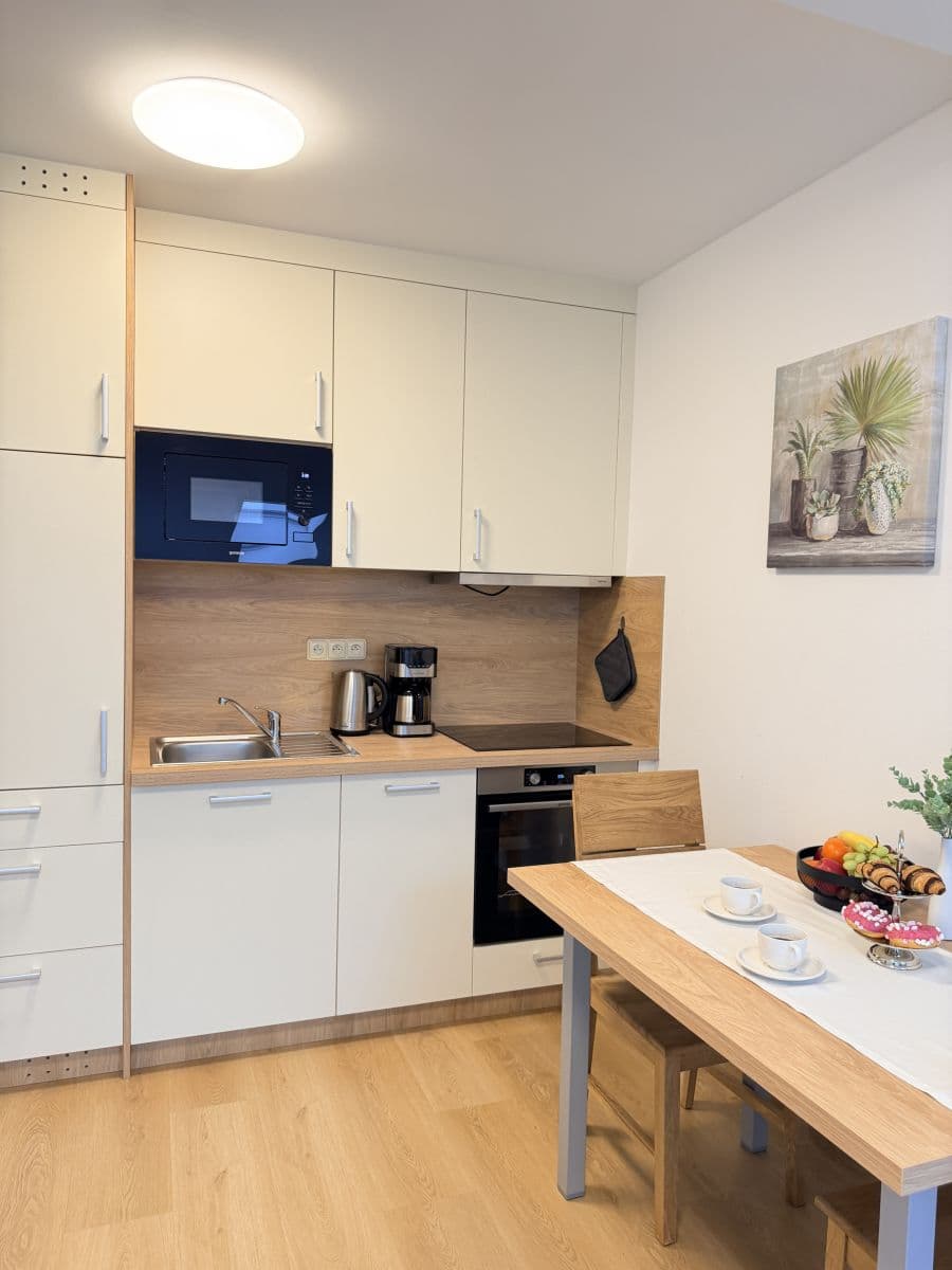 Prenájom bytu 24 m², Zbraslavská, Praha, Praha Prenájom bytu 24 m², Zbraslavská, Praha, Praha