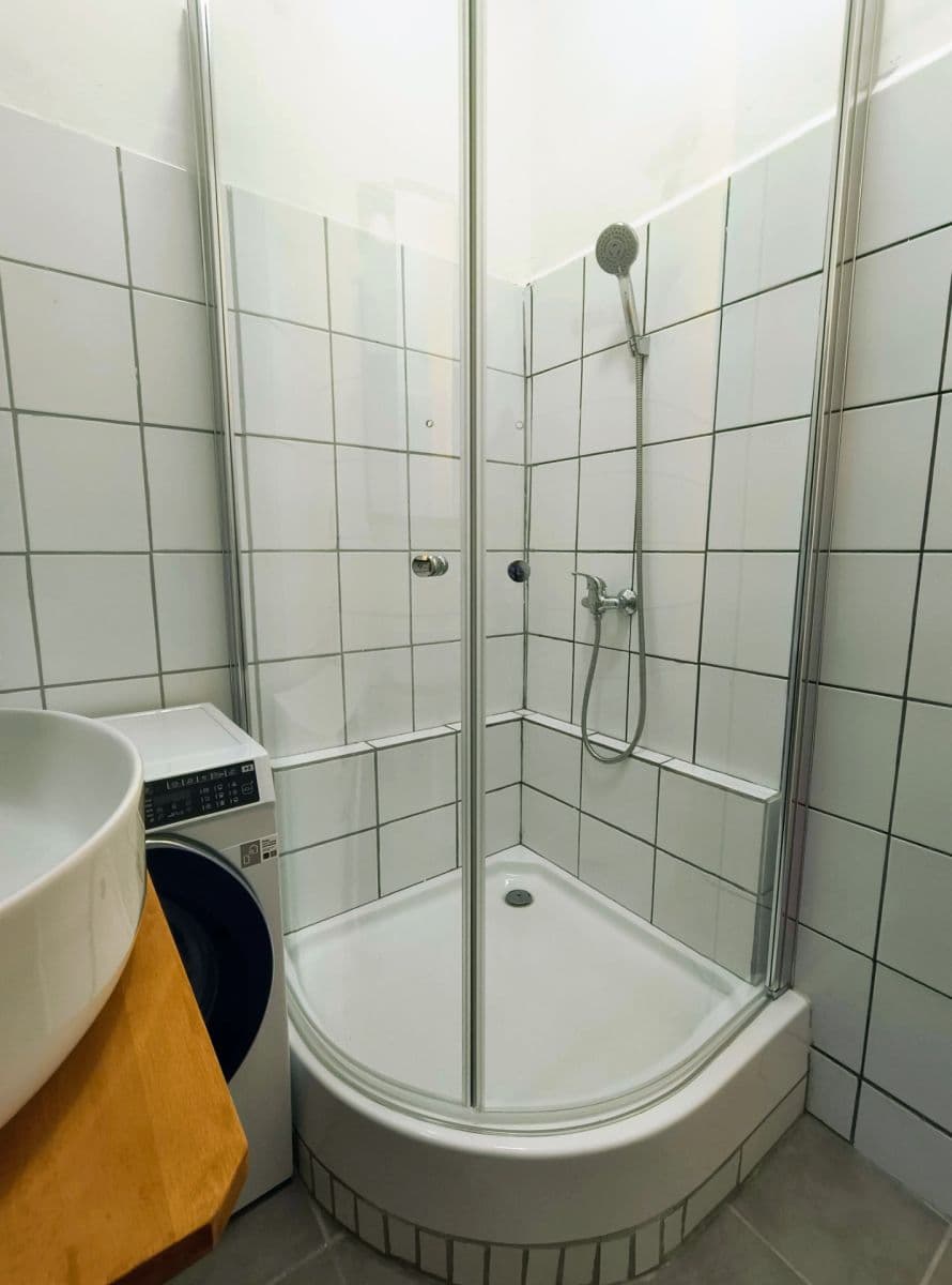 Prenájom bytu 1-izbový 37 m², sídliště 9. května, Nejdek, Karlovarský kraj Prenájom bytu 1-izbový 37 m², sídliště 9. května, Nejdek, Karlovarský kraj