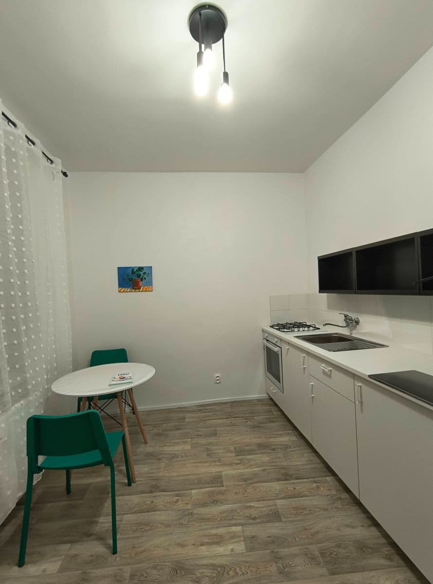 Prenájom bytu 1-izbový 37 m², sídliště 9. května, Nejdek, Karlovarský kraj Prenájom bytu 1-izbový 37 m², sídliště 9. května, Nejdek, Karlovarský kraj