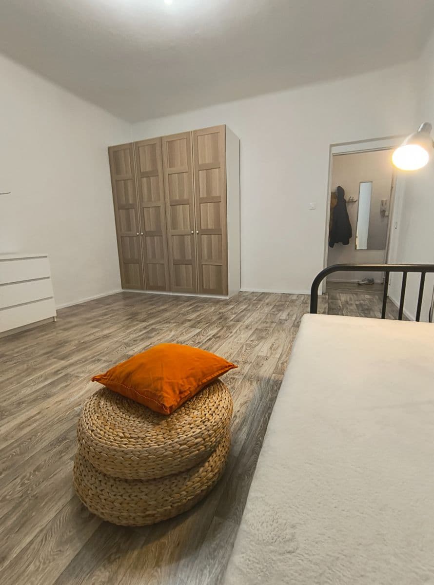 Prenájom bytu 1-izbový 37 m², sídliště 9. května, Nejdek, Karlovarský kraj Prenájom bytu 1-izbový 37 m², sídliště 9. května, Nejdek, Karlovarský kraj