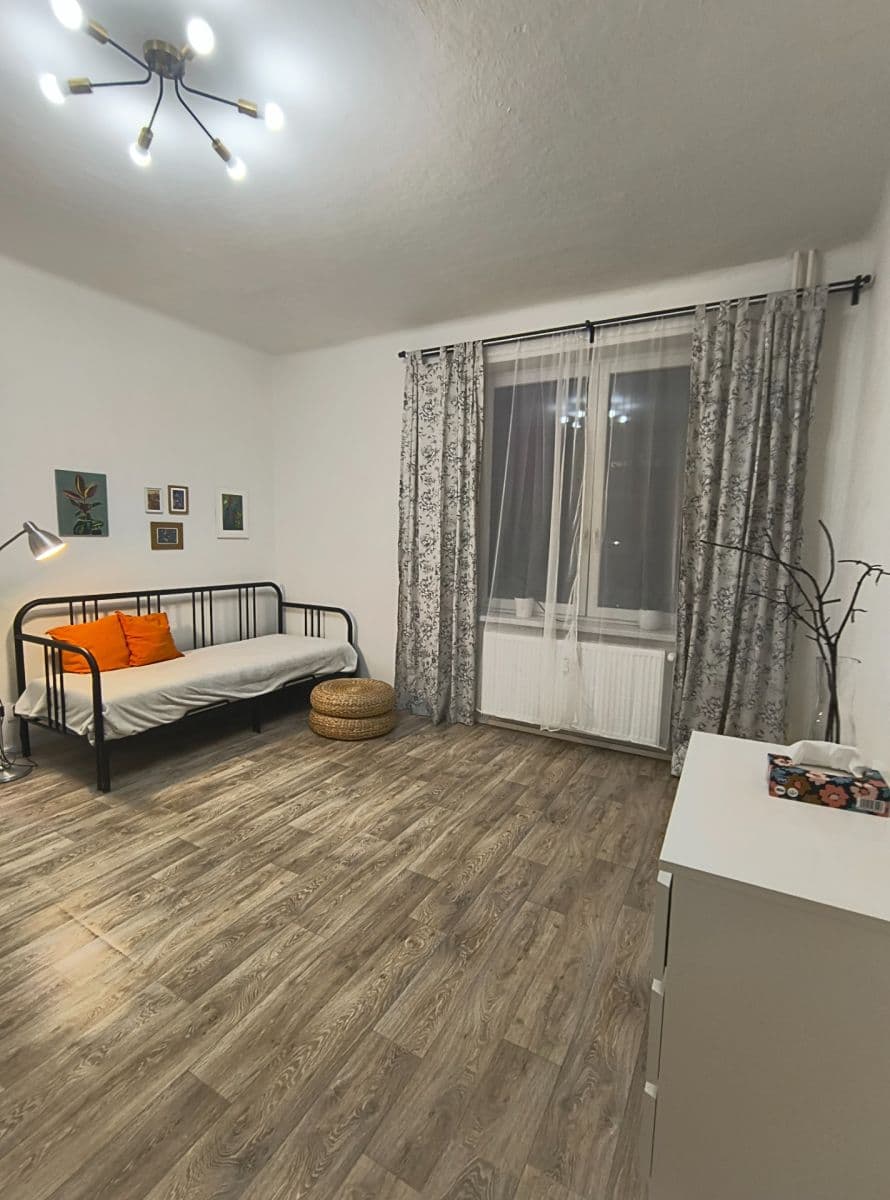 Prenájom bytu 1-izbový 37 m², sídliště 9. května, Nejdek, Karlovarský kraj Prenájom bytu 1-izbový 37 m², sídliště 9. května, Nejdek, Karlovarský kraj