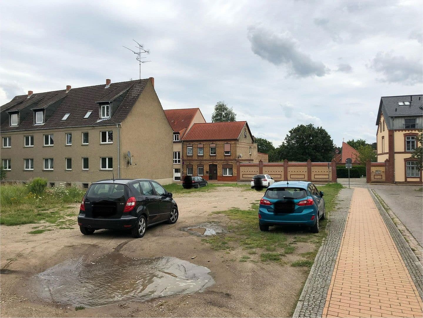 Predaj pozemku 1.063 m², Friedensstraße 21, Warin, Meklenbursko-Predpomoransko Predaj pozemku 1.063 m², Friedensstraße 21, Warin, Meklenbursko-Predpomoransko