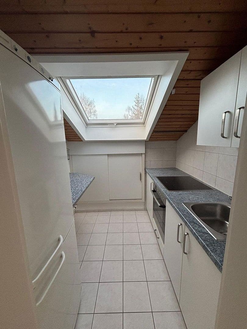 Prenájom bytu 2-izbový 40 m², Gärtringen, Bádensko-Wurttembersko Prenájom bytu 2-izbový 40 m², Gärtringen, Bádensko-Wurttembersko