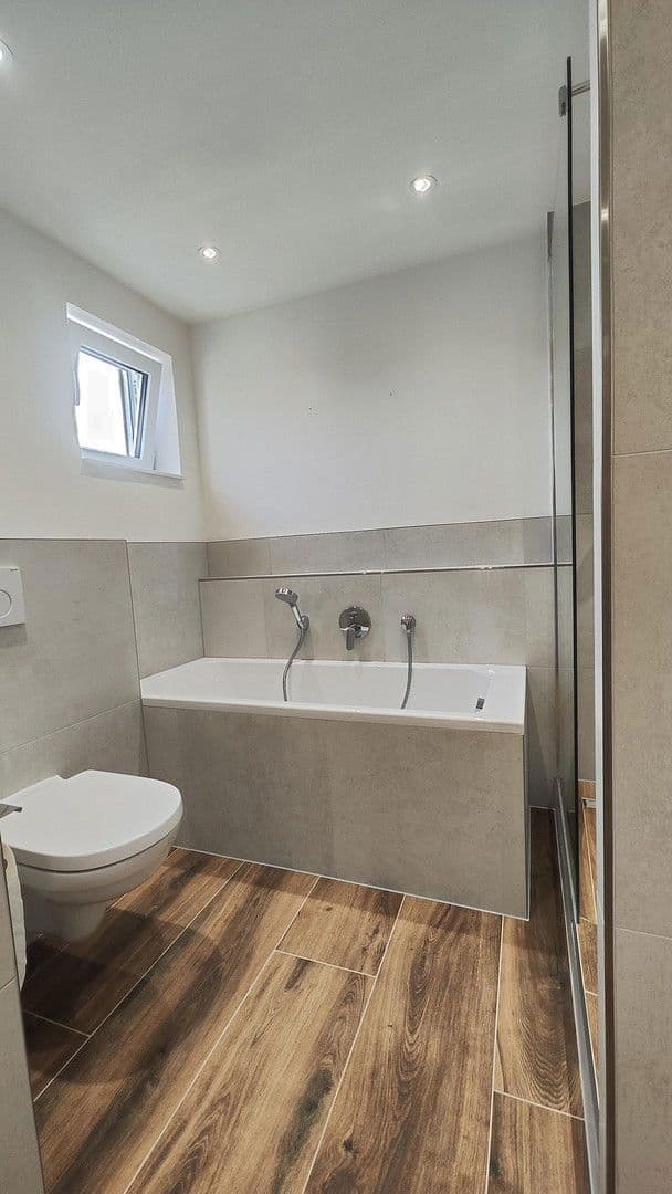 Predaj bytu 3-izbový 90 m², Rheinstetten, Bádensko-Wurttembersko Predaj bytu 3-izbový 90 m², Rheinstetten, Bádensko-Wurttembersko