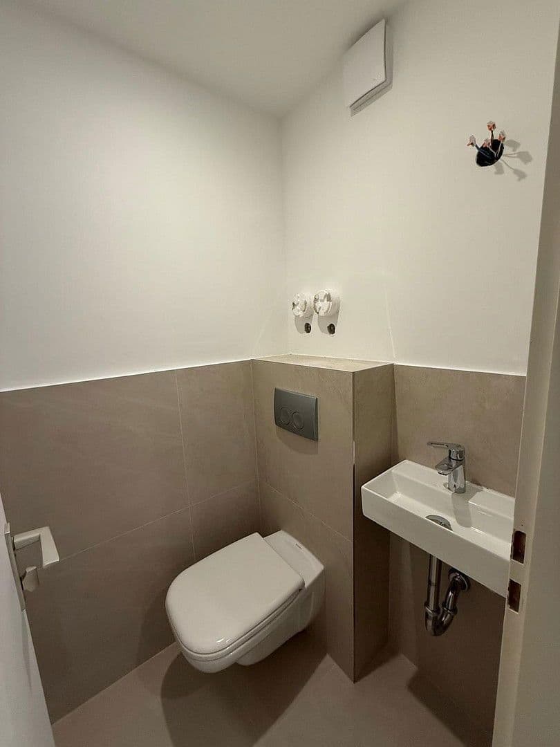 Prenájom bytu 4-izbový 91 m², Nürnberg, Bavorsko Prenájom bytu 4-izbový 91 m², Nürnberg, Bavorsko