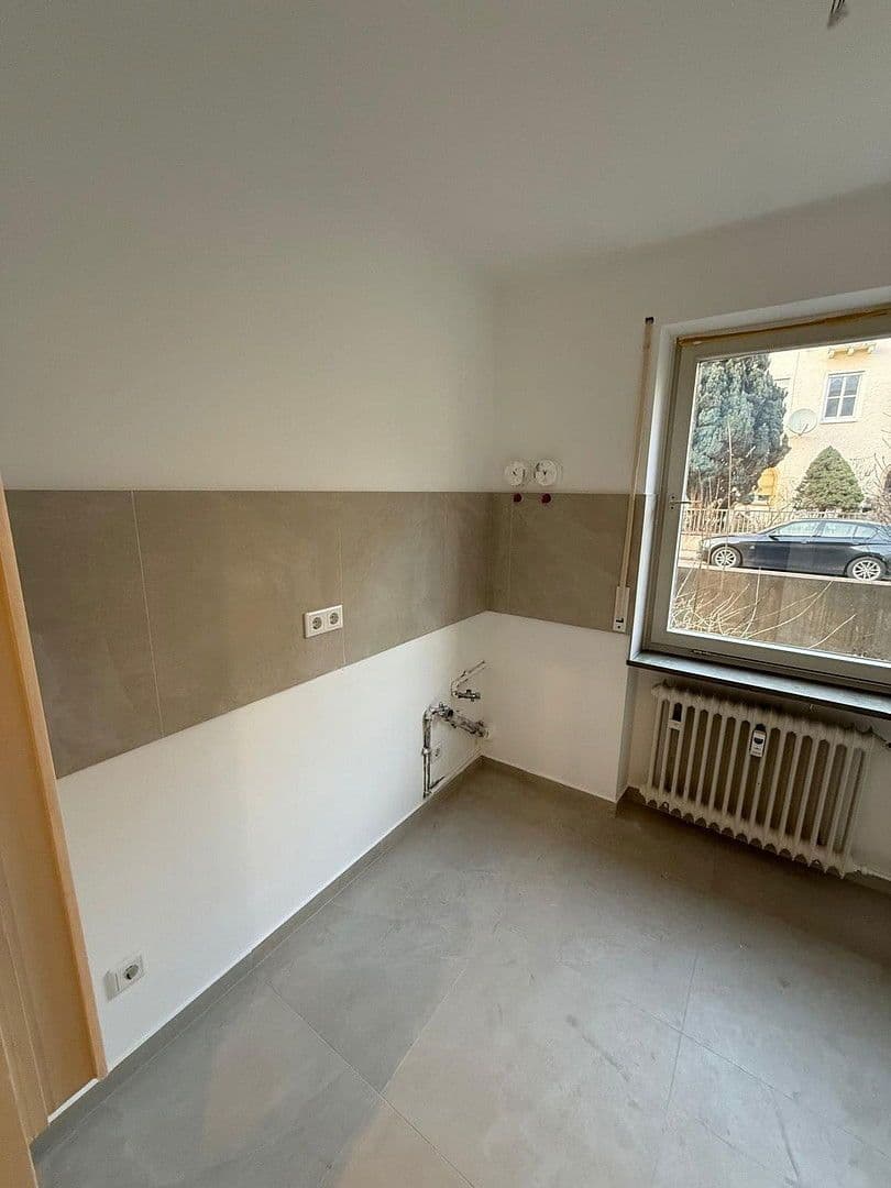 Prenájom bytu 4-izbový 91 m², Nürnberg, Bavorsko Prenájom bytu 4-izbový 91 m², Nürnberg, Bavorsko
