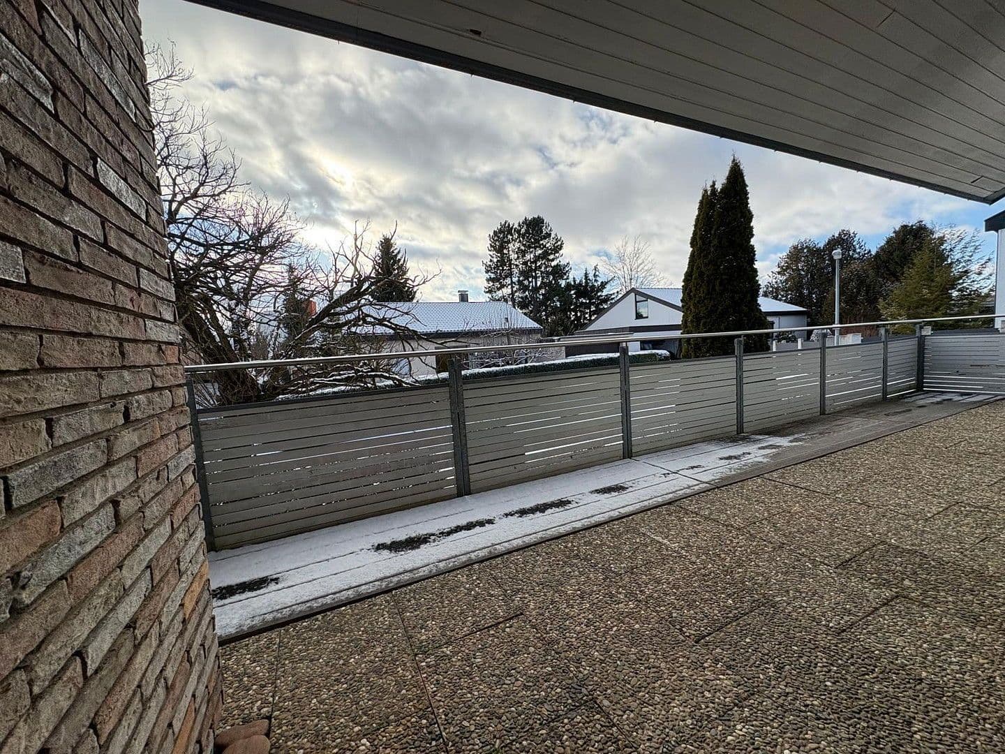 Prenájom bytu 4-izbový 130 m², Gärtringen, Bádensko-Wurttembersko Prenájom bytu 4-izbový 130 m², Gärtringen, Bádensko-Wurttembersko