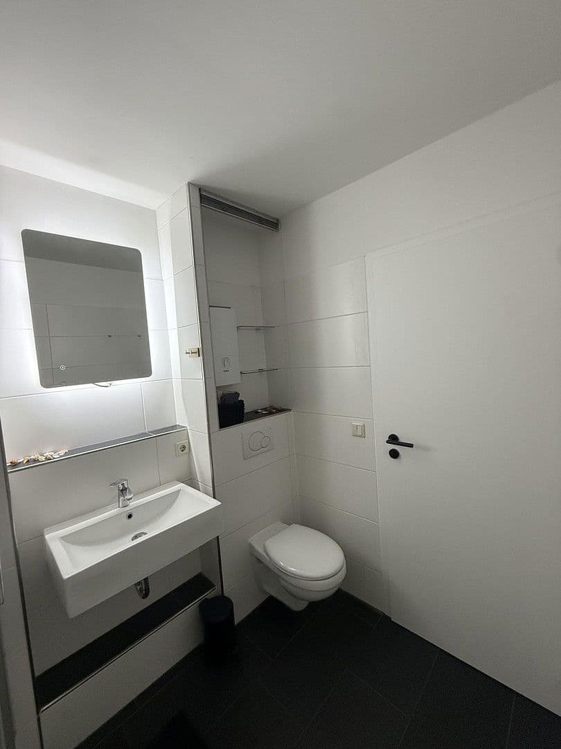 Prenájom bytu 2-izbový 53 m², Euskirchenerstraße 43, Bonn, Severné Porýnie - Westfálsko Prenájom bytu 2-izbový 53 m², Euskirchenerstraße 43, Bonn, Severné Porýnie - Westfálsko