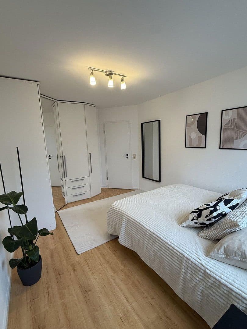 Prenájom bytu 2-izbový 53 m², Euskirchenerstraße 43, Bonn, Severné Porýnie - Westfálsko Prenájom bytu 2-izbový 53 m², Euskirchenerstraße 43, Bonn, Severné Porýnie - Westfálsko