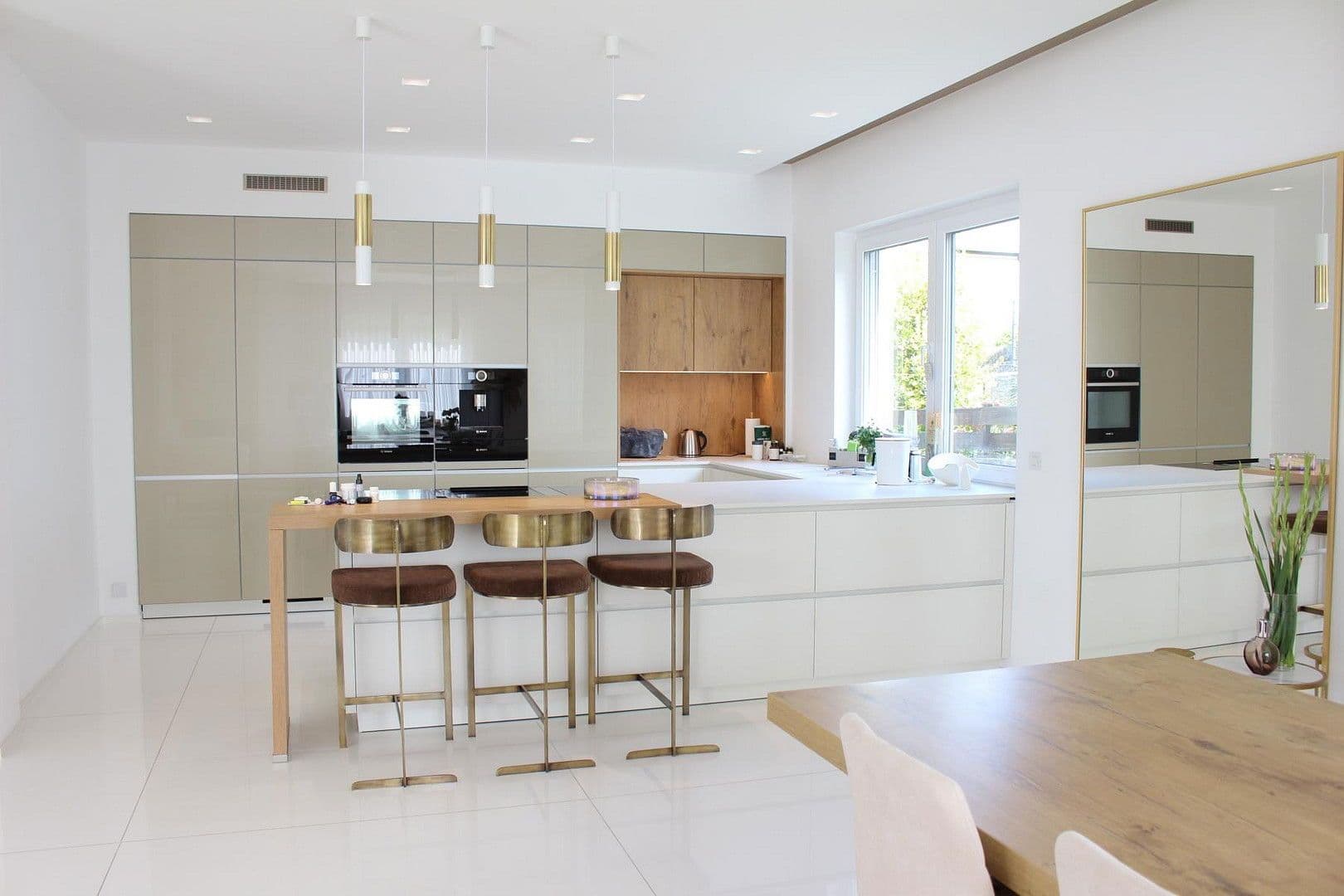 Predaj domu 277 m², pozemek 440 m², Birkenstr. 9, Obernburg am Main, Bavorsko Predaj domu 277 m², pozemek 440 m², Birkenstr. 9, Obernburg am Main, Bavorsko