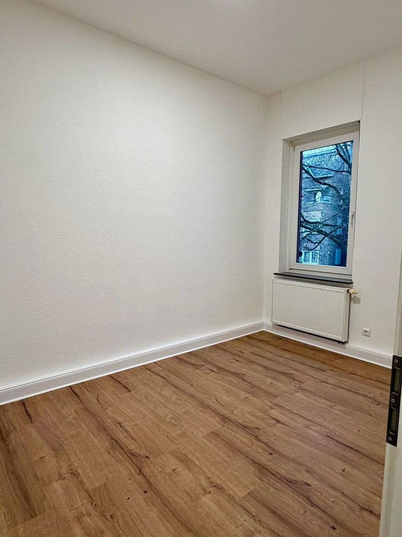 Prenájom bytu 3-izbový 62 m², Frankfurt am Main, Hesensko Prenájom bytu 3-izbový 62 m², Frankfurt am Main, Hesensko