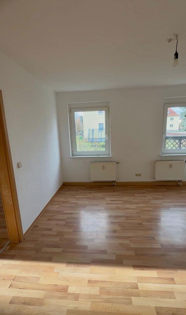 Prenájom bytu 4-izbový 77 m², Neukieritzsch, Sasko Prenájom bytu 4-izbový 77 m², Neukieritzsch, Sasko