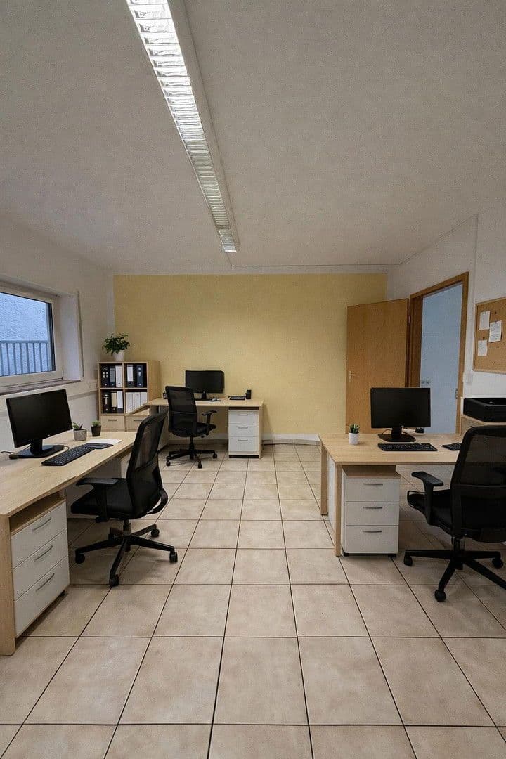 Prenájom nebytového priestoru 1.500 m², Alsbach-Hähnlein, Hesensko Prenájom nebytového priestoru 1.500 m², Alsbach-Hähnlein, Hesensko