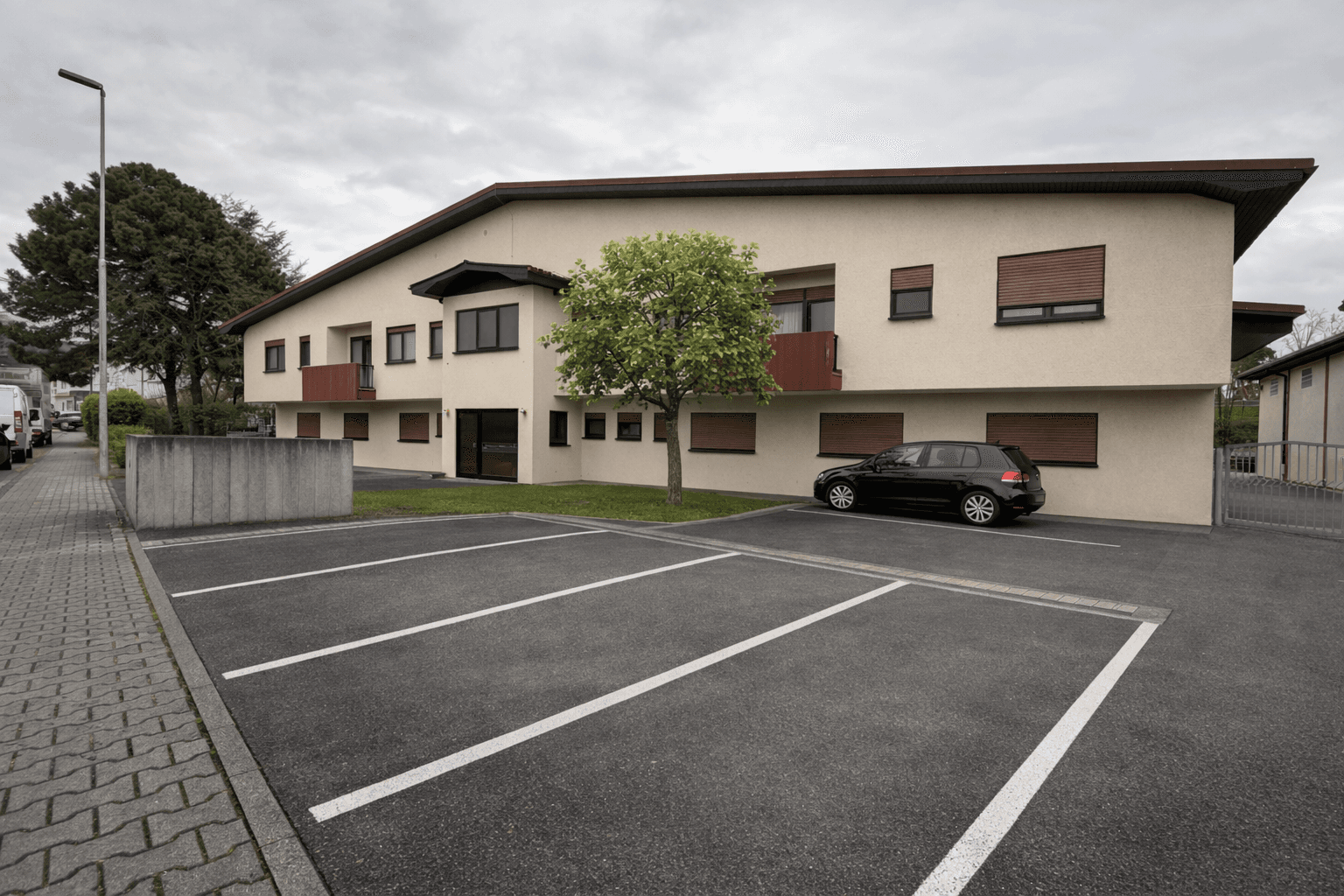 Prenájom nebytového priestoru 1.500 m², Alsbach-Hähnlein, Hesensko Prenájom nebytového priestoru 1.500 m², Alsbach-Hähnlein, Hesensko